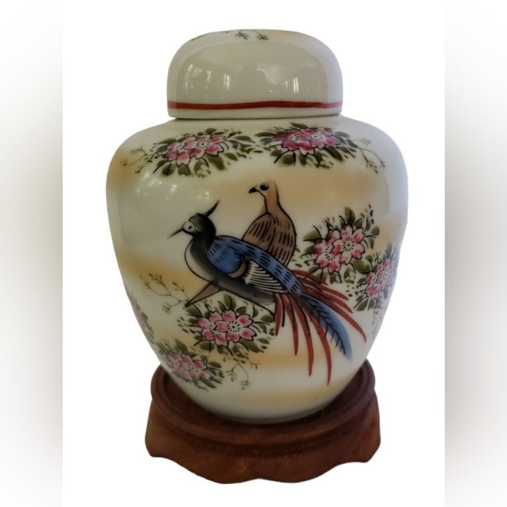 Ginger Jar w/Stand 